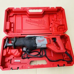 Milwaukee 6519-30 Sawzall Reciprocating Saw with Case - 