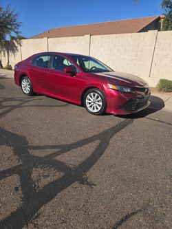 2018 TOYOTA CAMRY LE