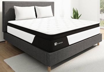 King 10" Premium Cooling Hybrid Mattress-Moving Out Sale