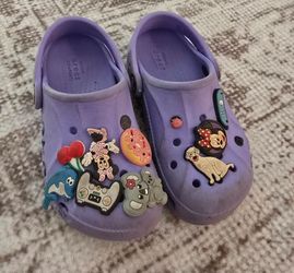 Girls Purple Crocs Size C10