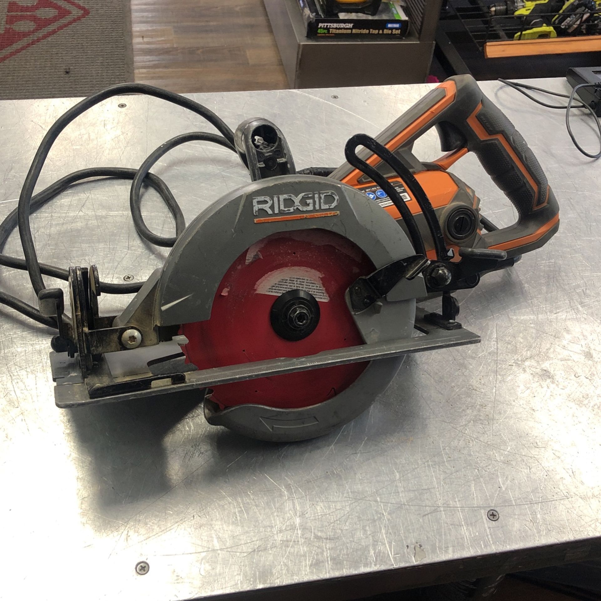 96091 Ridgid R32104 Corded 120v 15amp 1/4” Worm Drive Thrucool