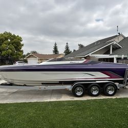 Hallett 270 Mid Cabin Open Bow Big HP!!