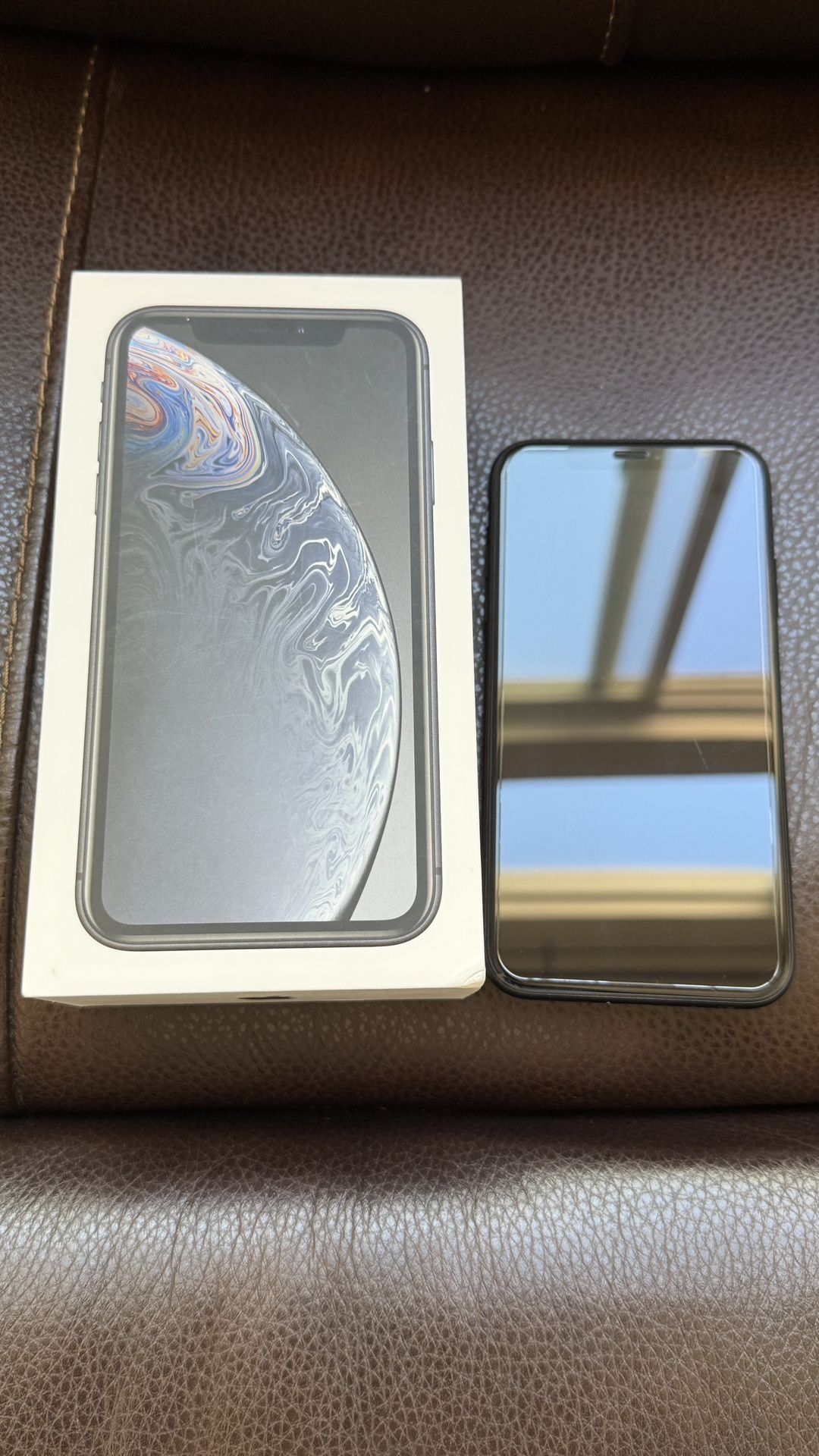 iPhone XR 64 GB Unlocked