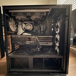 Custom Built Gaming PC  i7-12700K + RTX 4090 + 32GB DDR4 RAM 4x8