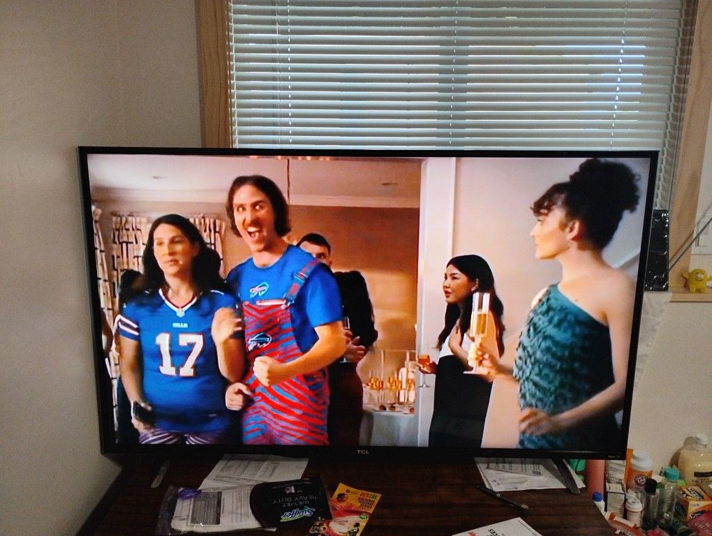 55 Inch Roku TV 1080pi HD