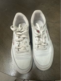 Woman’s Reebok size 8