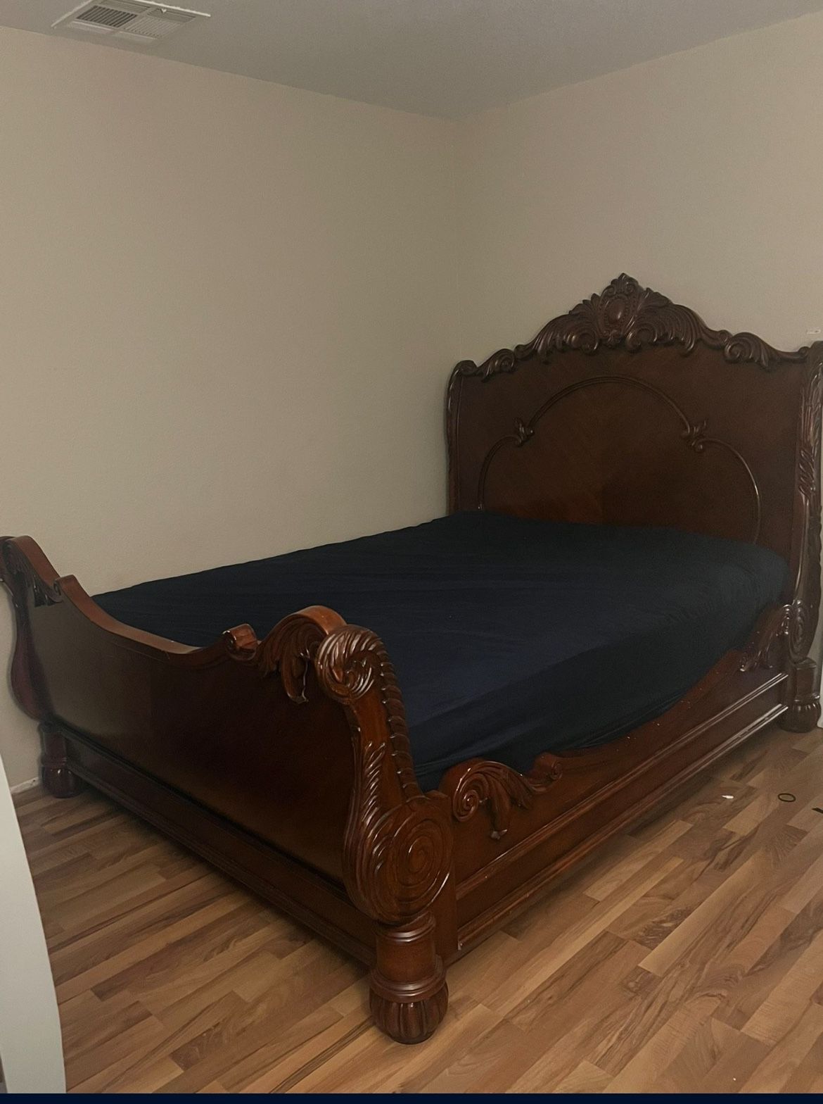 Bed Frame And Vanity