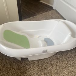 Free Baby bath