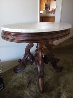 Late 1800s  victorian authentic parlor table