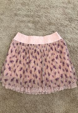 Lace skirt