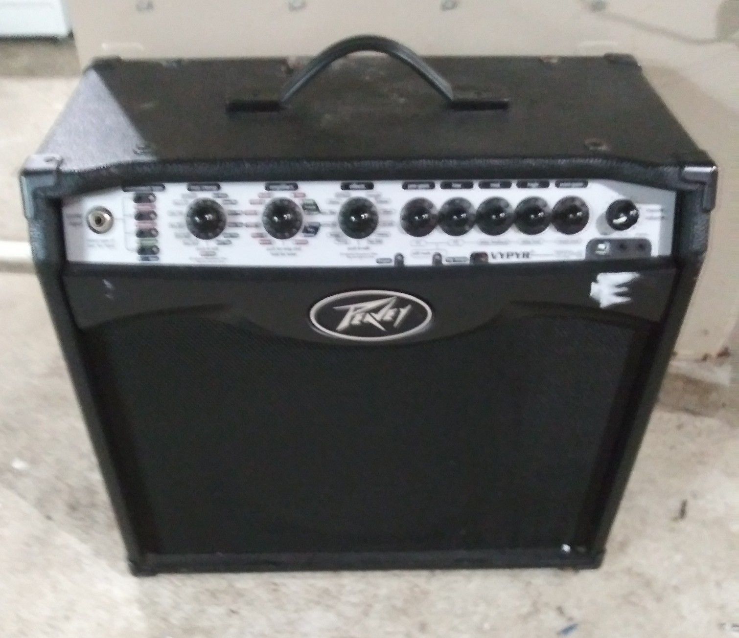 Peavey Vypr VIP-2 Guitar and Bass Amp