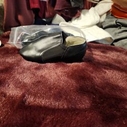 I Think This are Like Balet Shoes 🤣🤣 Iam Not Sure Do 