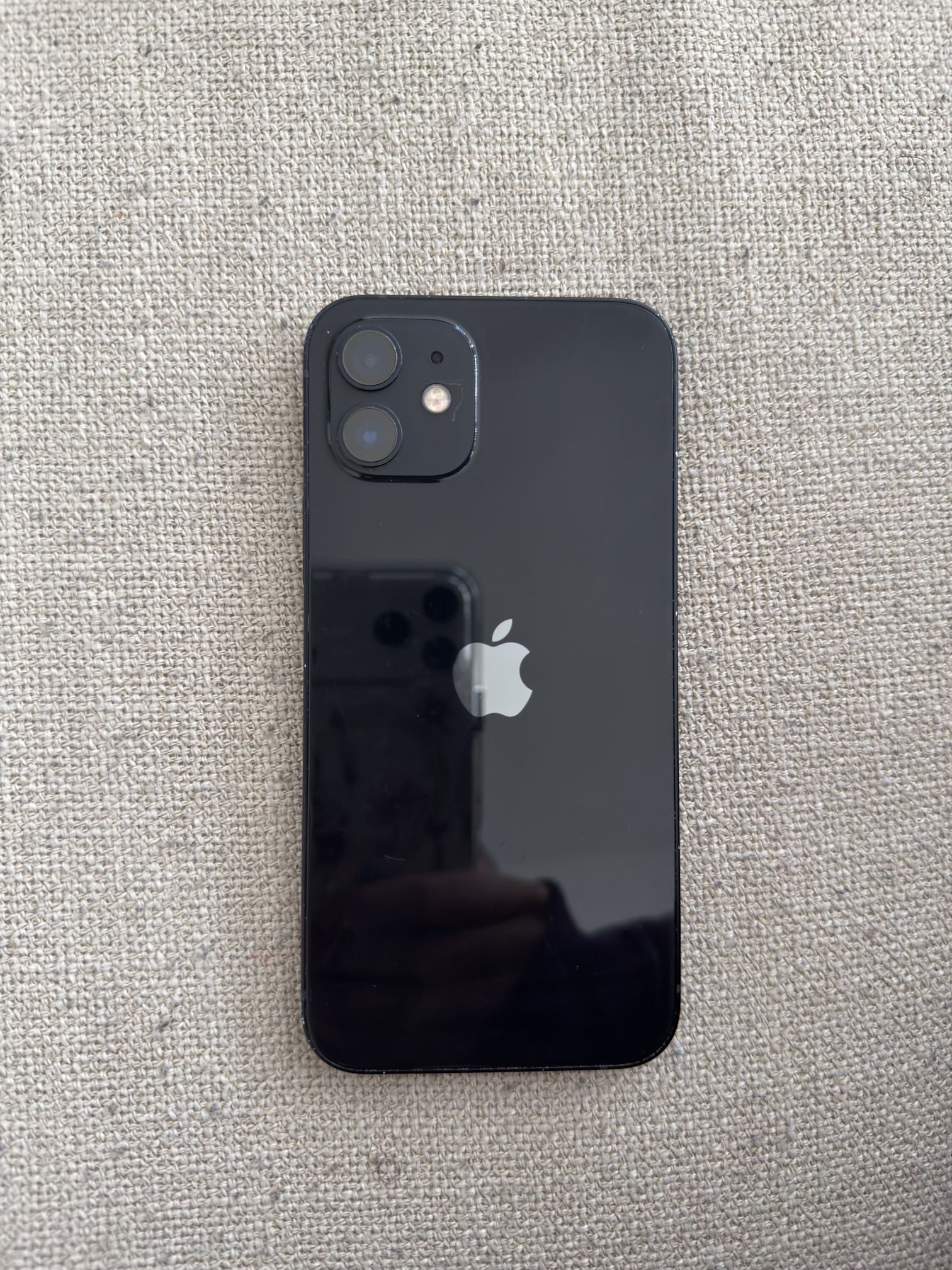 iPhone 12 128GB MIDNIGHT - UNLOCKED