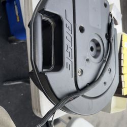 BOSE SUBWOOFER IN PERFECT CONDITION 