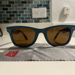 Ray Ban Sunglasses - Two-tone blue. Like New
