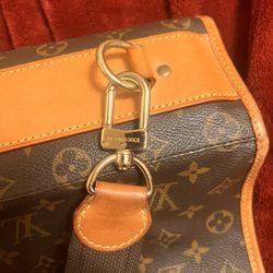 Authentic Louis Vuitton garments bag