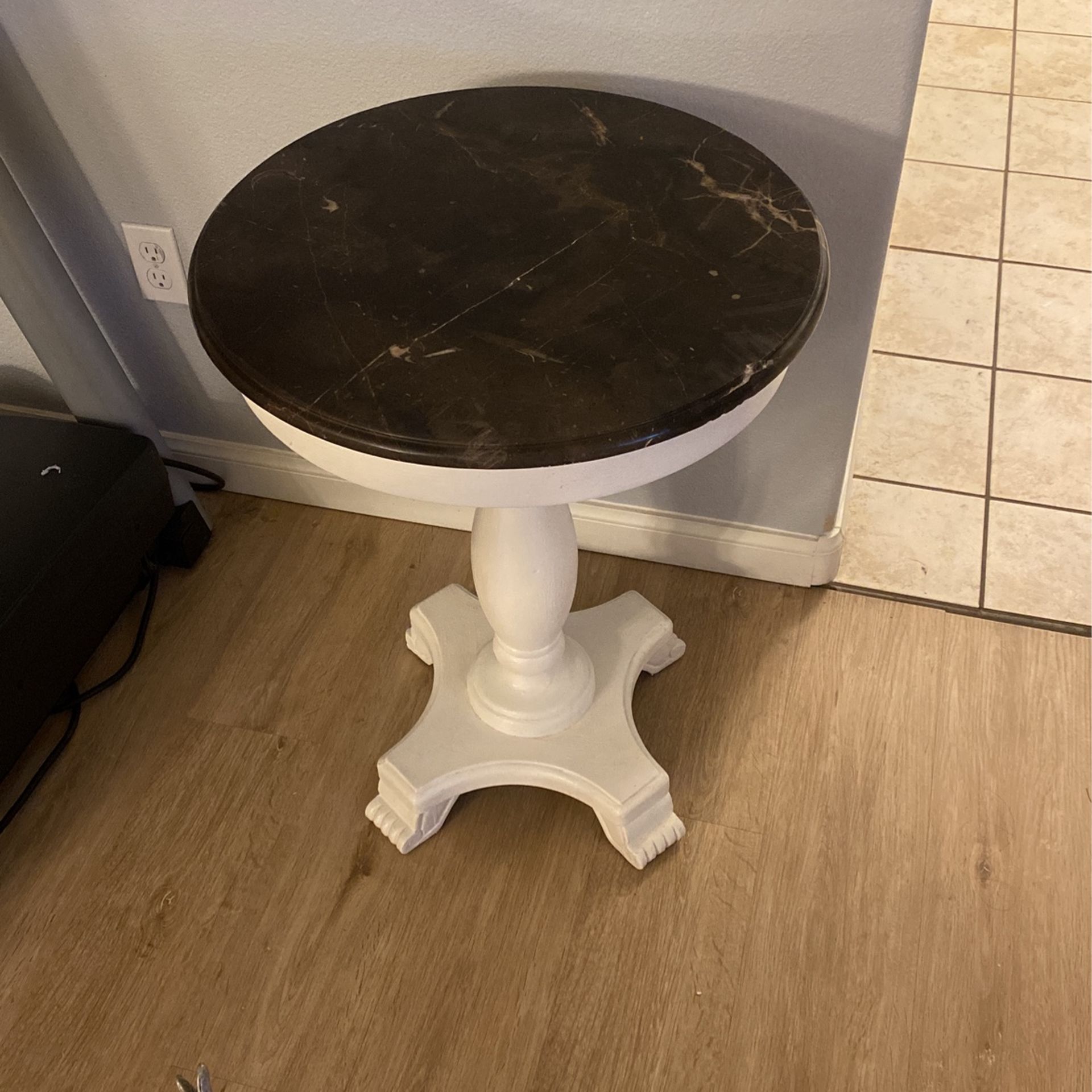 round side table