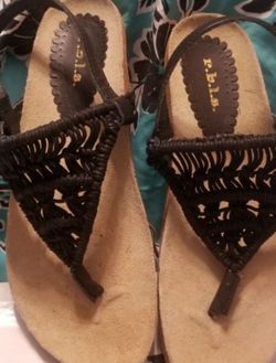 New Size 8 Cute R.B.L.S. Sandles Black Croshet