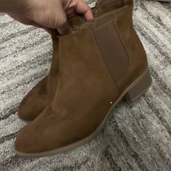 Women Size 9.5 Booties 