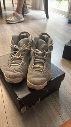 Jordan air grey  size 4