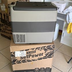 Setpower AJ50 53 Quart Portable Refrigerator, 27.50" x 13.60" x 20.70"  Dual Zone Design: Features separate compartments for frozen and fresh items, m