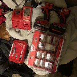 Milwaukee Drill Impact Set