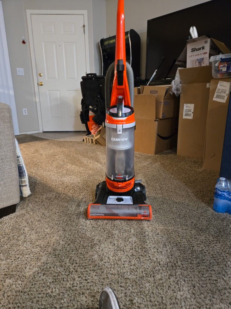 Bissell Cleanview Bagless Vacuum Model 2487 Newly Refurbished
