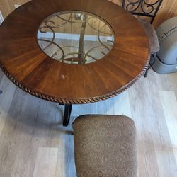Glass centered dining table with 4 sturdy metal chairs great size! Ready to move!