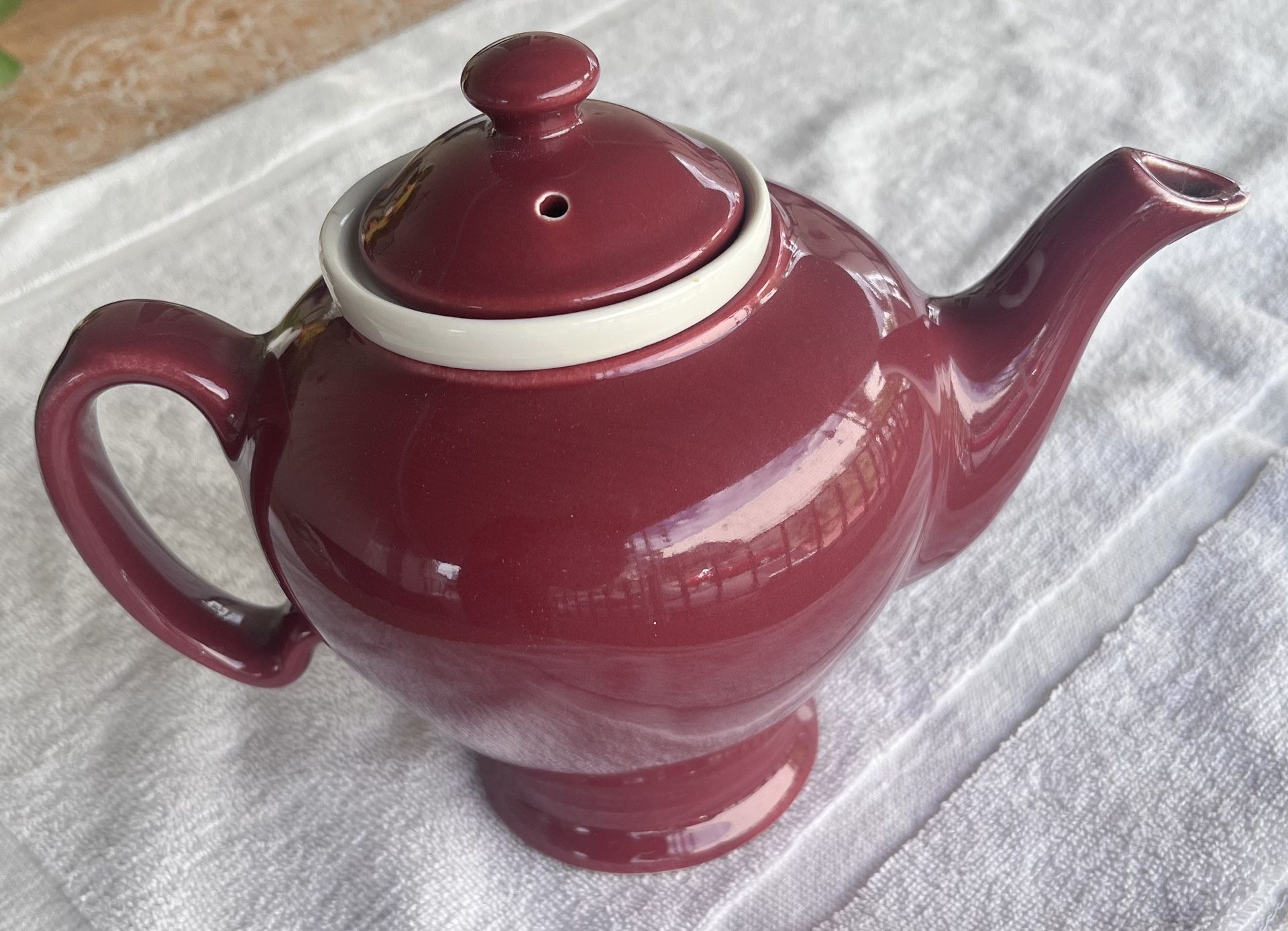 TeaPot W/strainer by McCormick Tea