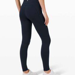 Lululemon size 6 True Navy Leggings