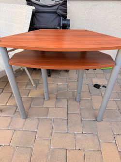 wood desk