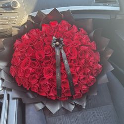 75 Red Roses Bouquet Ramo Buchon 