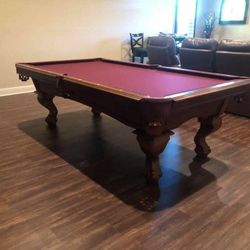 Traditional Wood Pool Table 