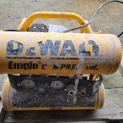 DeWalt Emglo Heavy-Duty 4-Gallon Electric Air Compressor 