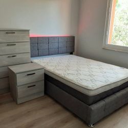 NEW FULL-SIZE PILLOW TOP MATTRESS AND BOX SPRING