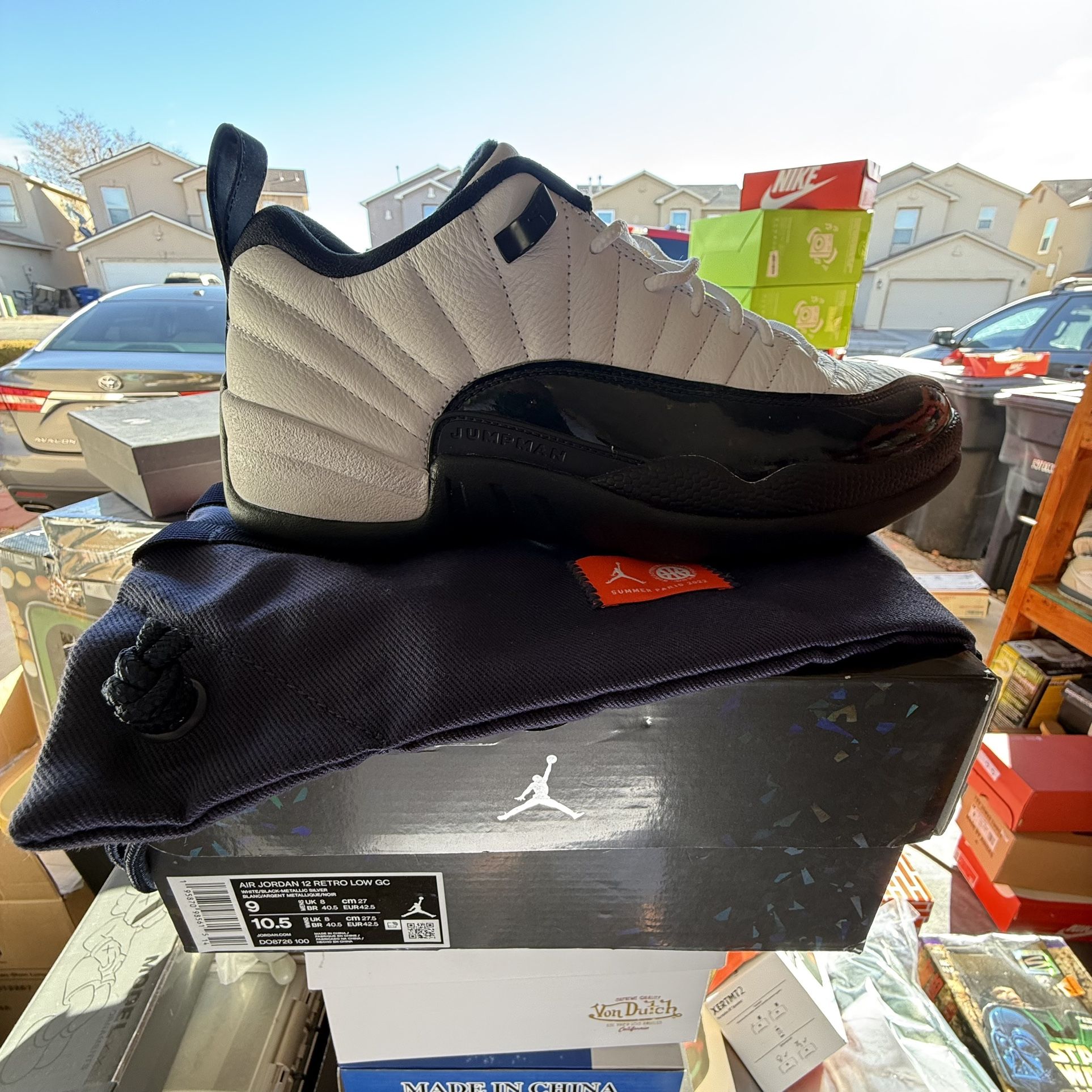 Size 9, Air Jordan 12 retro