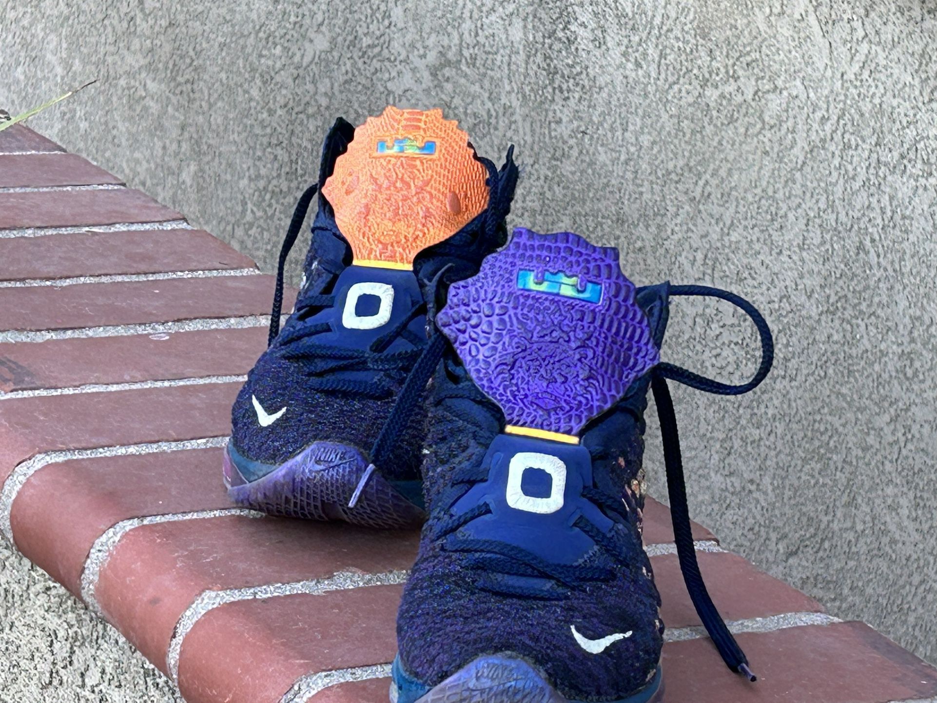 Lebron 17 “Monstars”