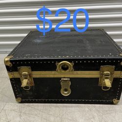 Antique Trunk (refurbishing Project)