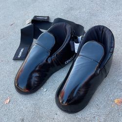 Century Martial Arts Shoes Size 3/4