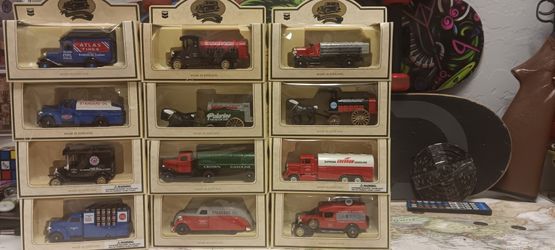 Chevron Older Model Cars Made In England Still New