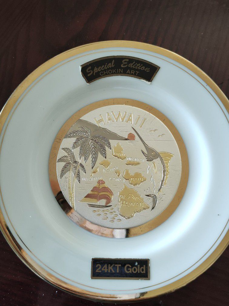 24k Gold Chokin Special Edition Hawaii Plate Accented In 24k Gold