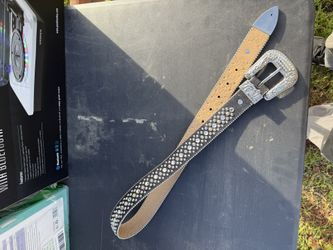 B. B Simons Belt