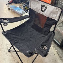 Raider tailgate chair