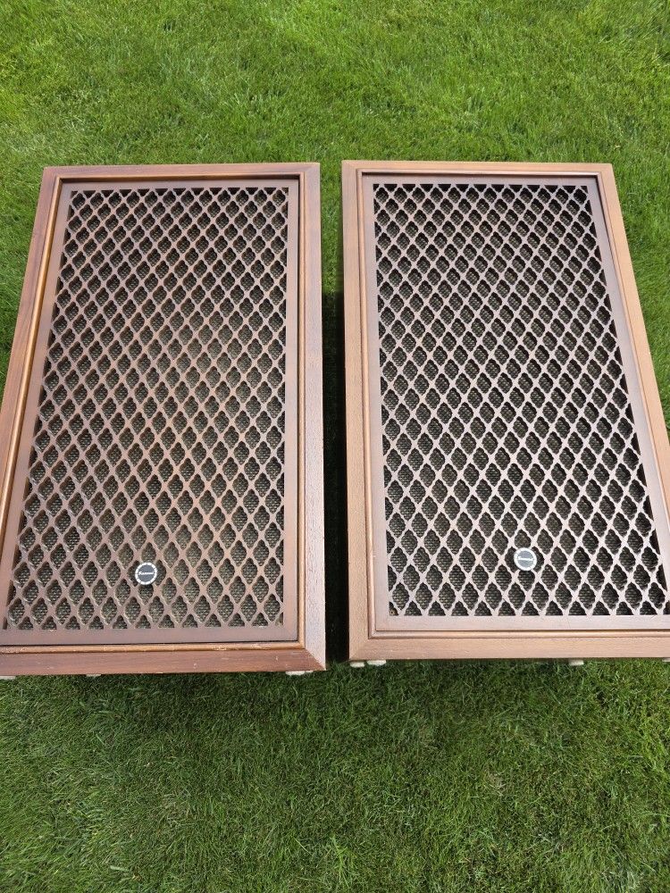 Sansui SP-100 3 Way Speakers