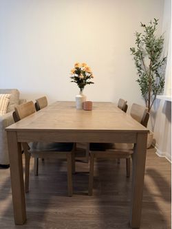Dining Table with 4 chairs