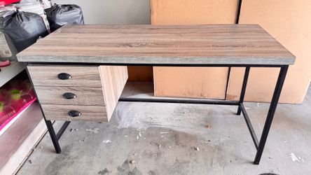 Wood Grain Office Desk with 3 Drawers and Metal Frame
