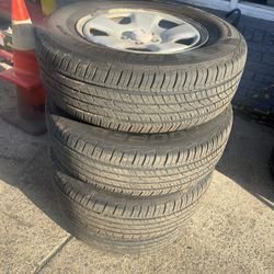 205/70/15 4 Tires Like New $260