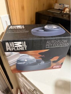 Pet water fountain