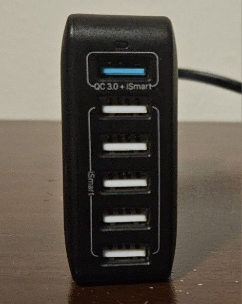 RAVPower 60W 6-USB ports Desktop Charger