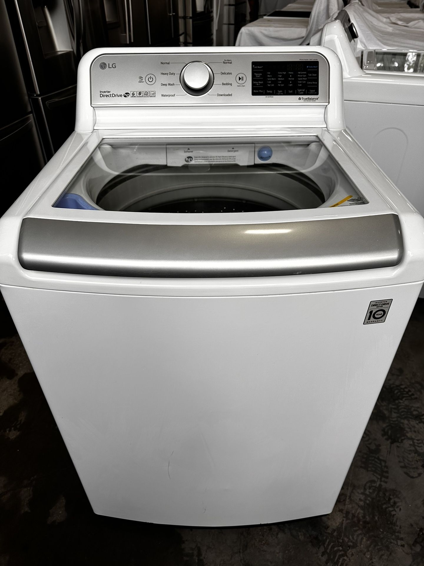Large Capacity LG Washer 